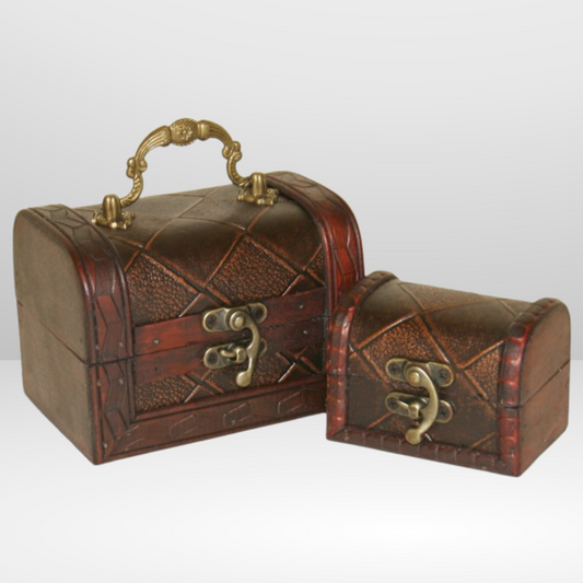 Embrace the elegance of these graduated wooden treasure chests, adorned with the diamond checked pattern. Whether you're organizing your treasures, enhancing your decor, or searching for a memorable gift, this set offers endless possibilities. The individual charm of each chest, combined with their timeless design, ensures they will be cherished for years to come. Explore the elegance of these chests today!