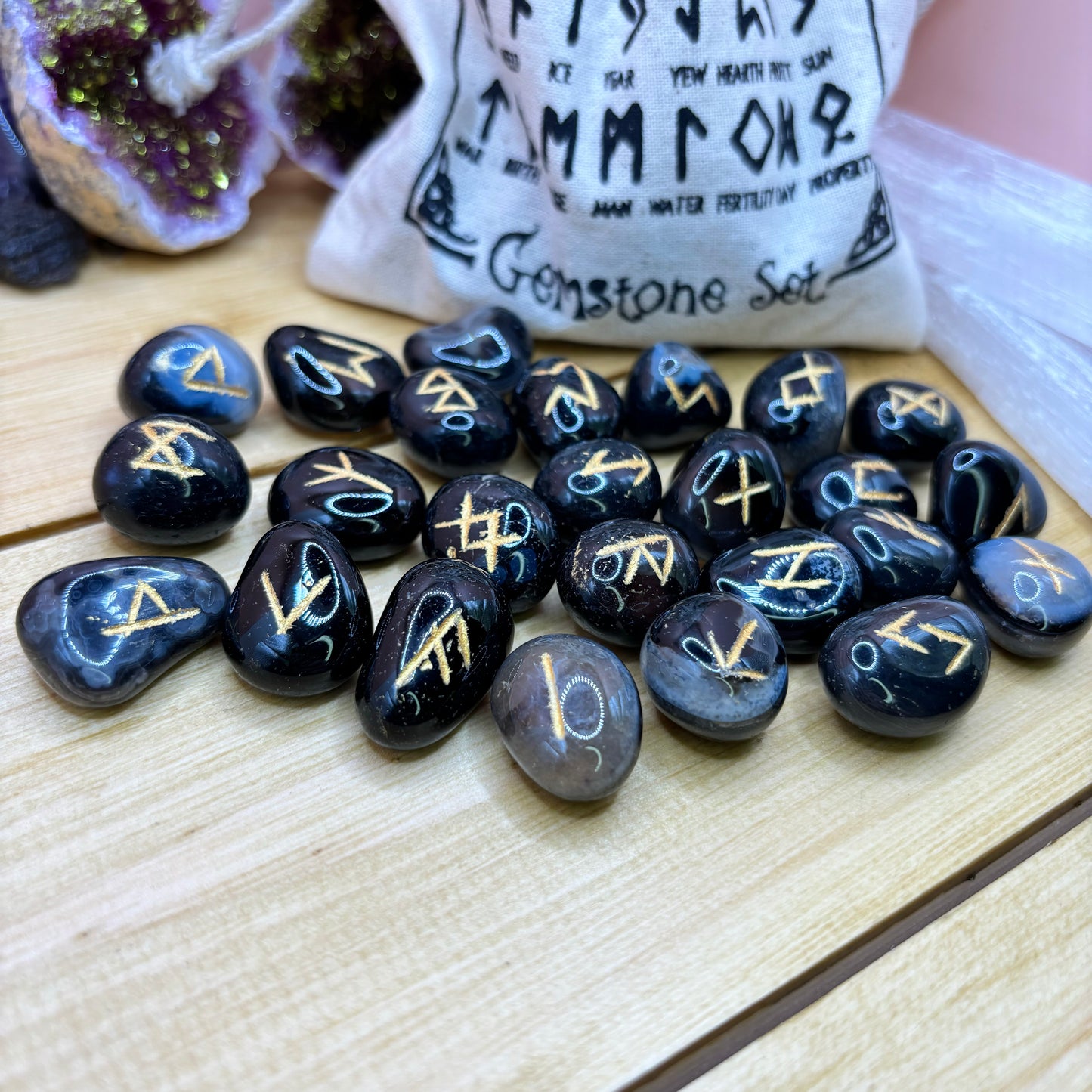 Black Onyx - Set of Runes With Pouch