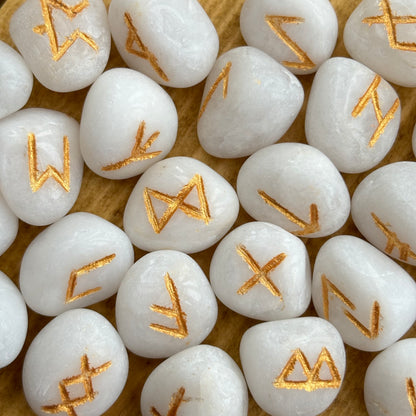 Complete Set of White Agate Crystal Runes With Pouch