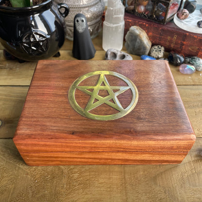 Caja de baratijas de madera de Sheesham con pentagrama