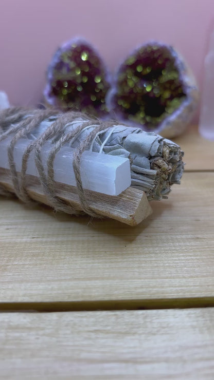 Kit de limpieza y difuminado: barra para difuminar salvia blanca, madera sagrada de Palo Santo y barra de selenita