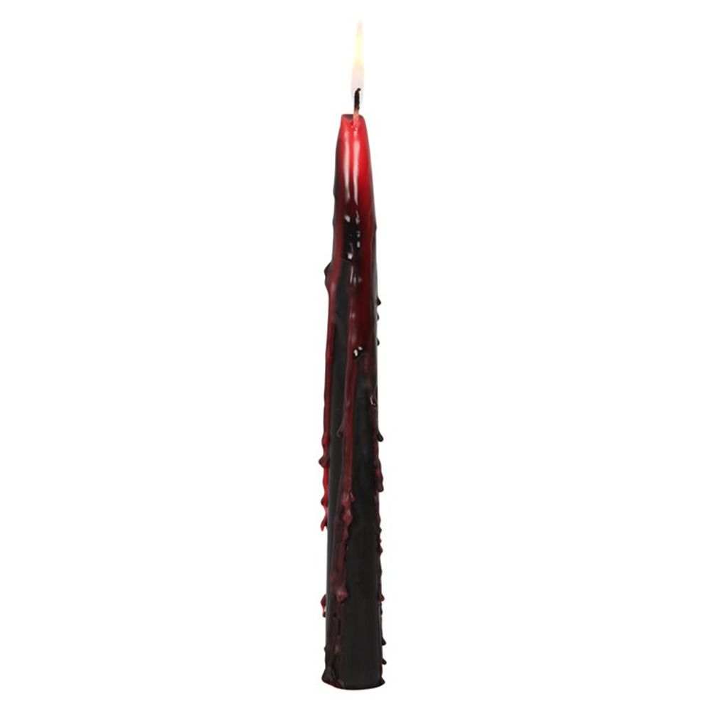 From candlelit dinners to eerie mood lighting, this set of Vampire Blood taper candles will entrance guests with their eye-catching, bleeding wax effect